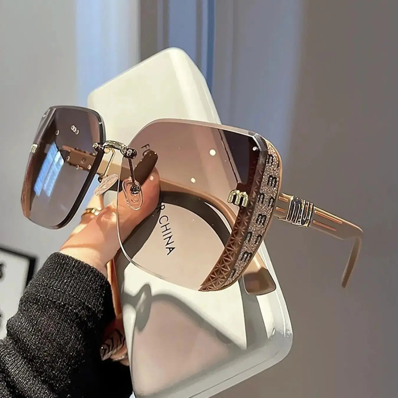 2026 Unisex Large-Frame Fashion Glasses, Trendy Square Sunglasses, Trendy Beach Eyewear, Retro Design for Daily Wear, Photography, Travel, Beach, All Seasons
